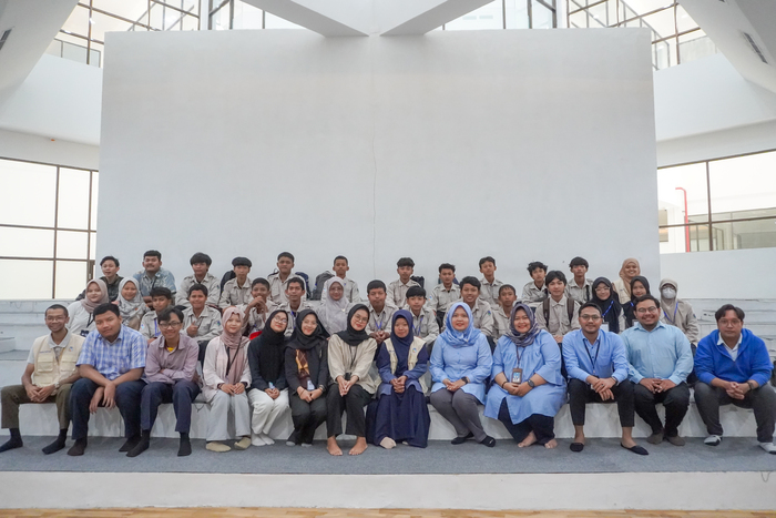 Kunjungan Outing Class SMP Alam Harapan Kita Klaten ke Museum UNS Surakarta