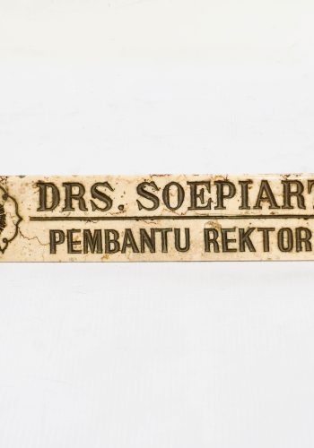35a Papan Nama